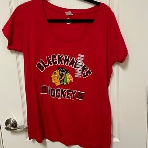 Chicago Blackhawks Hockey XXLarge women’s tee shirt.